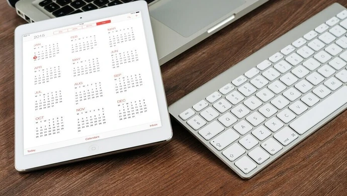 Zwirtualizowana maszyna, a tradycyjny hosting współdzielony – co lepsze w praktyce?