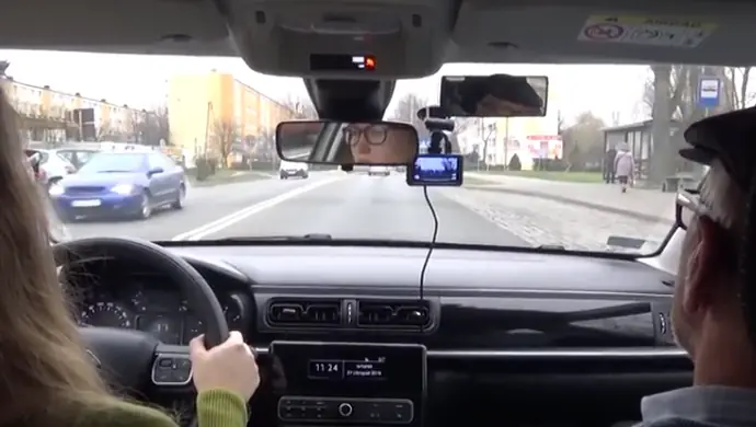 Jeździmy po mieście razem z "nauką jazdy" [VIDEO]