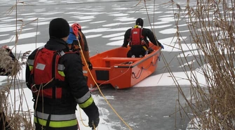 Zimowe ćwiczenia strażaków