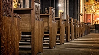 Rzadziej chodzimy w niedzielę na msze św.