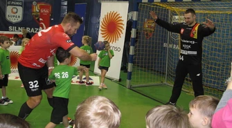 Sportowcy zachęcali przedszkolaków do aktywności fizycznej