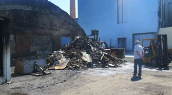 Krajobraz po pożarze. Służby ustalają przyczynę 