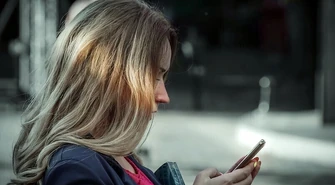 Ale przecież pani nie żyje… 