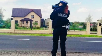 Kierowca bmw uciekał przed policją, bo przekroczył prędkość o 90 km/h