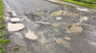 Z niecierpliwością czekają na remont drogi