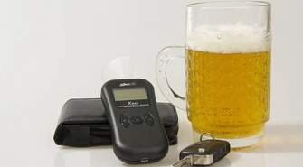 Pijany kierowca uciekał przed policją... pieszo