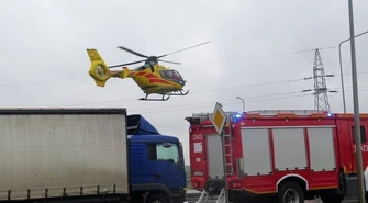 Wypadek na Rakowskiej. 11-latek przetransportowany śmigłowcem do szpitala