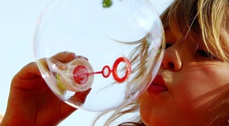 Bańki mydlane w Rynku Trybunalskim 