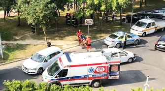 Wypadek na Modrzewskiego w Piotrkowie. 29-latka trafiła do szpitala 