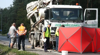 Kierowca skutera zginął w wypadku w Poniatowie