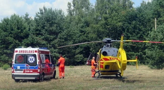 Uszkodził genitalia podczas pracy w polu 