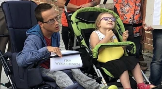 Niepełnosprawni znikną ze szkół? Piotrkowianie protestują