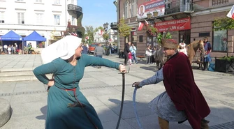 Średniowieczne popisy w Rynku Trybunalskim