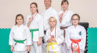 Młodzi karatecy zakończyli sezon na podium