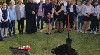 W Gomulinie posadzili Dąb Niepodległości