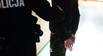 Dostali zarzuty za upojenie alkoholem dwulatka 