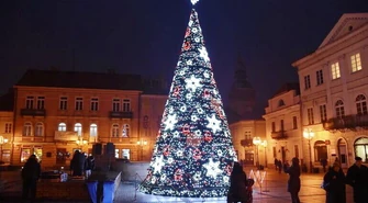 Świąteczny prezent i sanie Mikołaja – w Piotrkowie pojawią się nowe iluminacje 