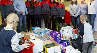 Sportowcy nie tylko grają, ale też pomagają