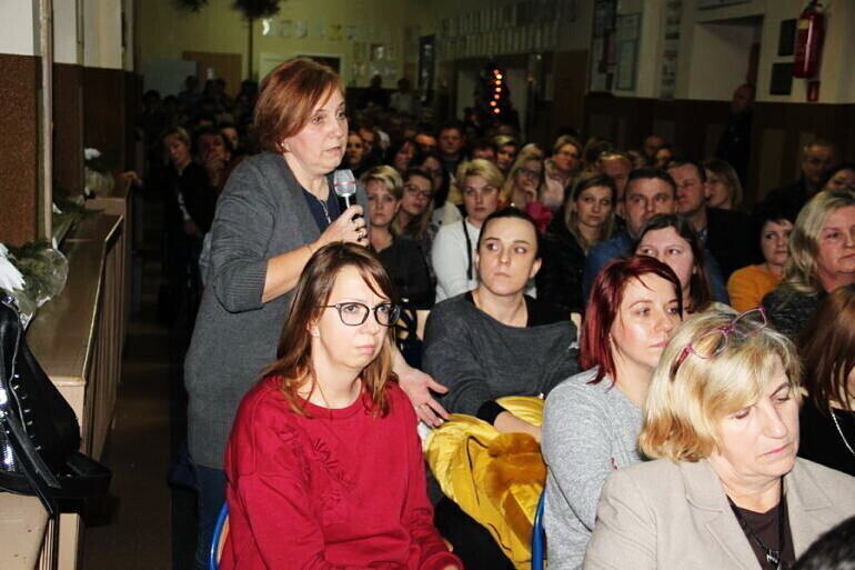 Głos ludu kończy sprawę. Nie będzie wniosku o przeniesienie SP Gazomia