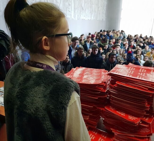 Wolontariusze odebrali identyfikatory i puszki VIDEO