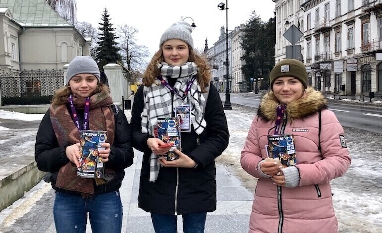 Wolontariusze kwestują dla WOŚP