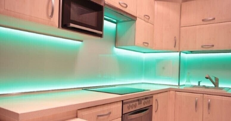 Jak wykorzystać taśmę LED w oświetleniu pokoju