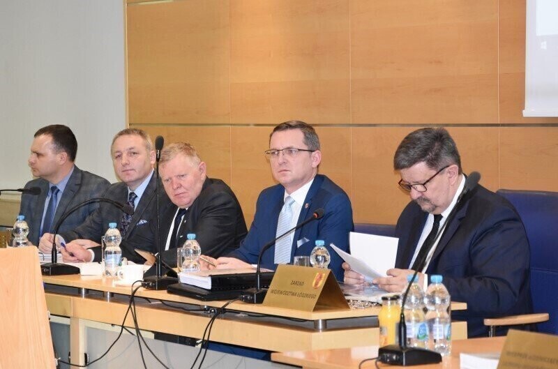 Rekordowy budżet województwa łódzkiego. Będą pieniądze na inwestycje w Piotrkowie