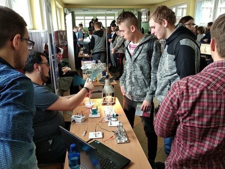 Tłumy w piotrkowskiej Budowlance