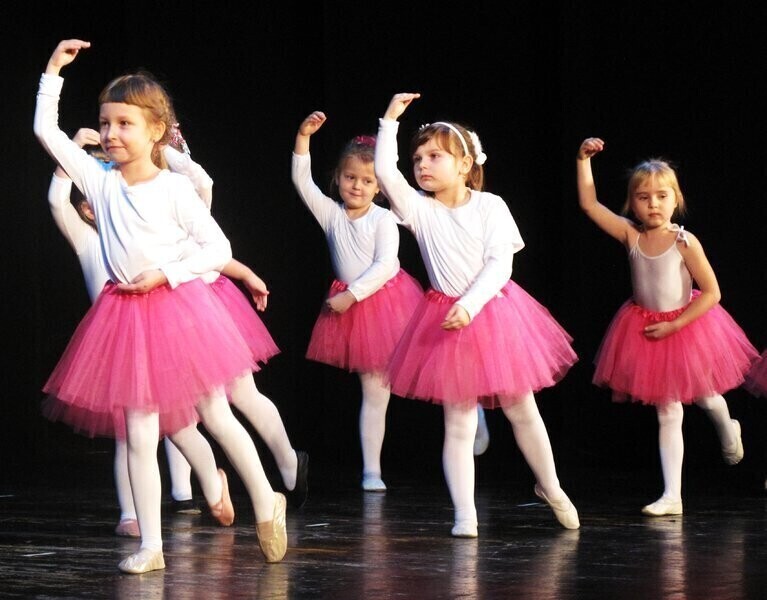 Artystyczny półmetek w MOK-u