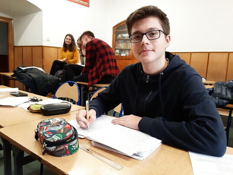 Sukces uczniów z Piotrkowa Mateusz Wójcicki poleci do Wietnamu