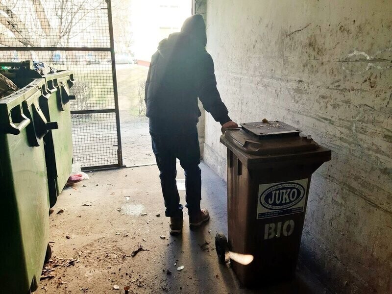 1000 zł za złapanie złodzieja koszy na śmieci