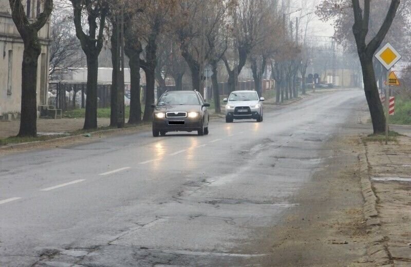 W Łódzkiem przebudują drogi za 300 milionów złotych jaka część tej kwoty trafi do Piotrkowa i powiatu