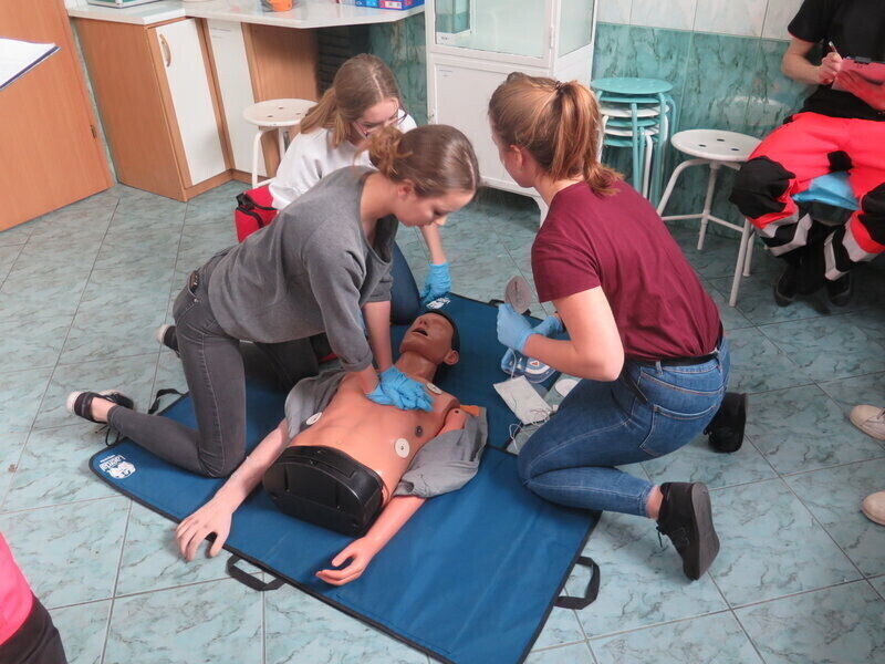 Piotrkowska młodzież nie boi się udzielać pierwszej pomocy