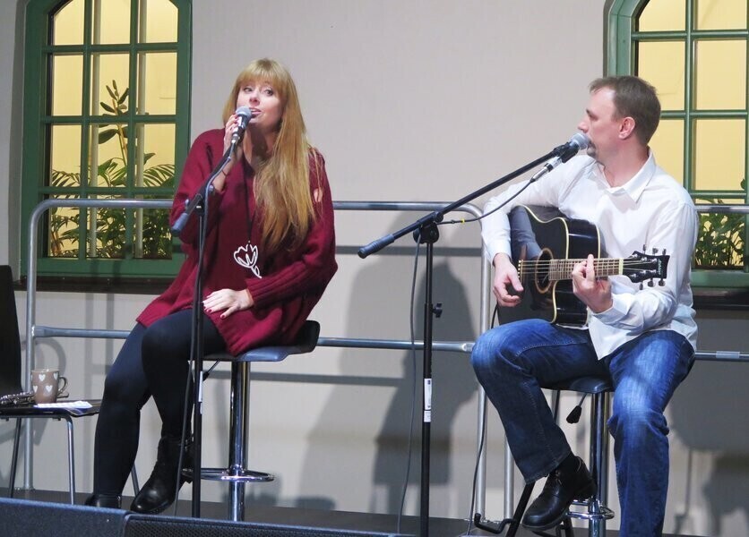 Beata i Tomek zagrali muzyczną poezję Bez Nut