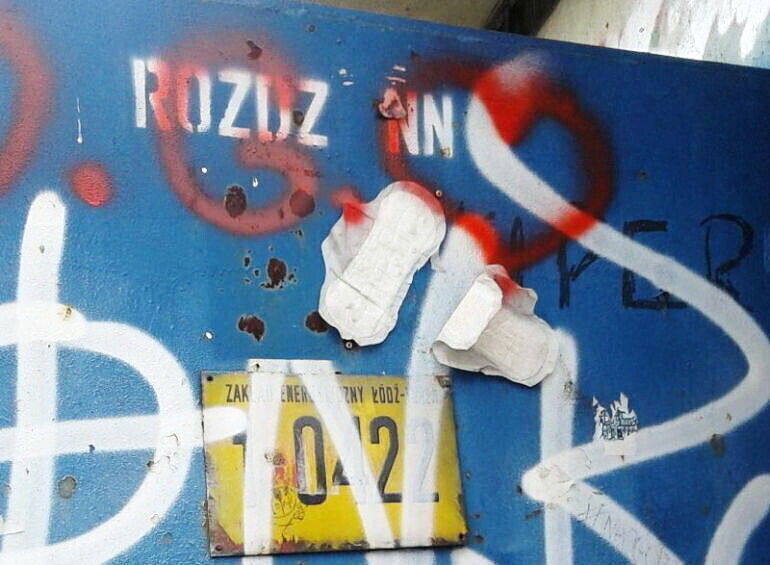 Stacje trafo w Piotrkowie zdewastowane