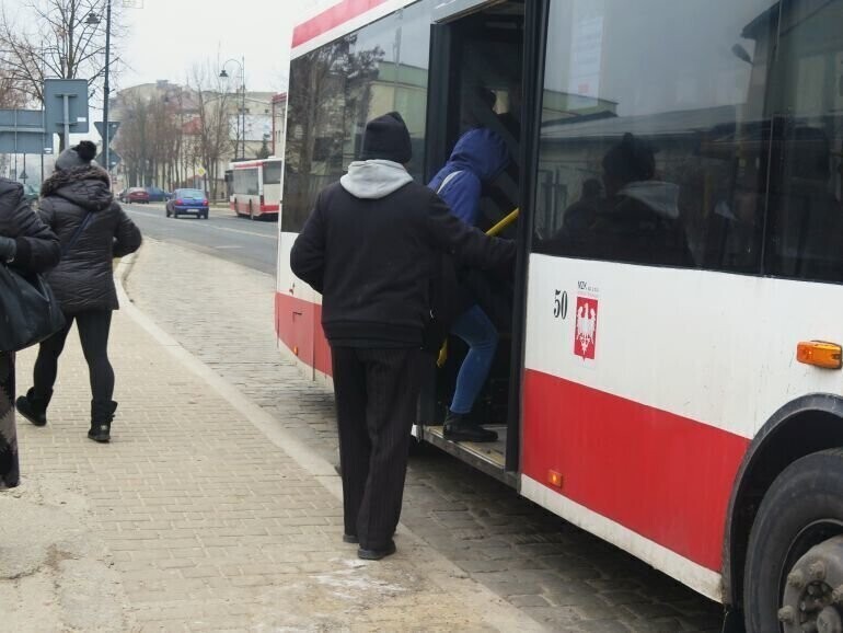 Świąteczny rozkład jazdy MZK