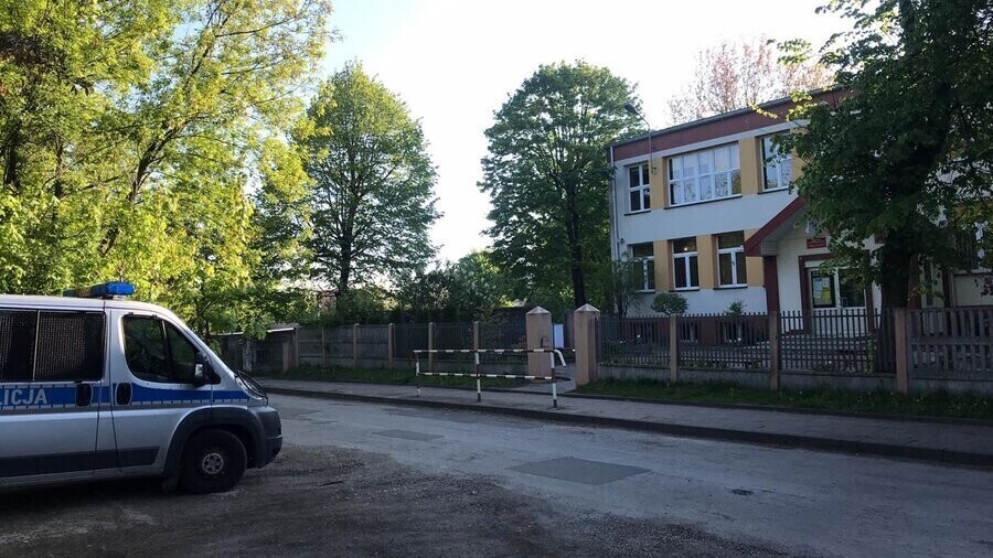 Kolejne alarmy bombowe przed maturami tym razem w aż kilkunastu szkołach