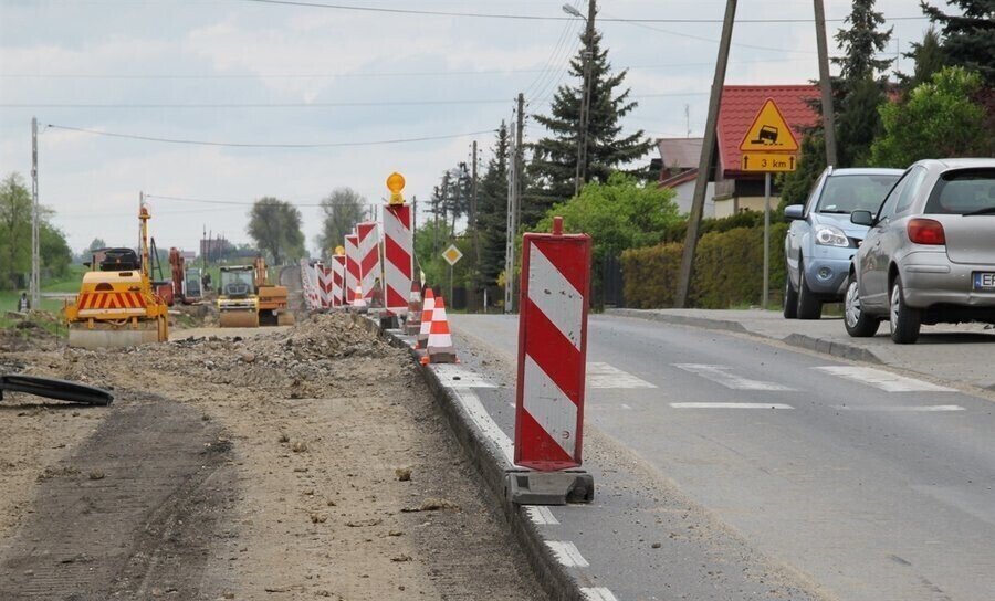 Trwa modernizacja drogi wojewódzkiej 716