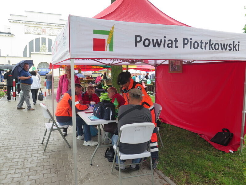Zmierz ciśnienie i poziom cukru podczas zakupów