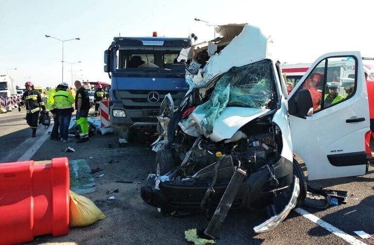 Sześć osób rannych w wypadku na A1