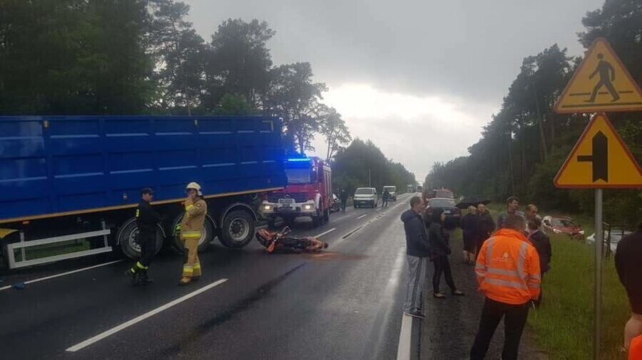 Wypadek w Sulejowie. Dwunastka znów była zablokowana AKTUALIZACJA