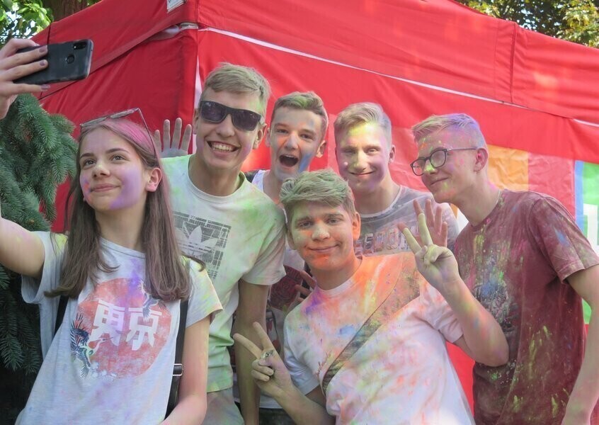 Juvenalia. Eksplozja Kolorów i przegląd kapel