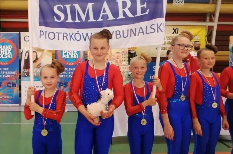 Dziewczyny z SimaRe ze złotym medalem