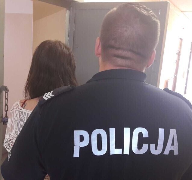 Wspólnie okradli pokój hotelowy i zabrali samochód