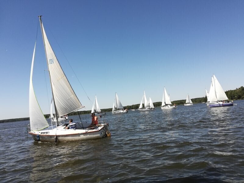 Parada jachtów znów popłynie przez Zalew Sulejowski