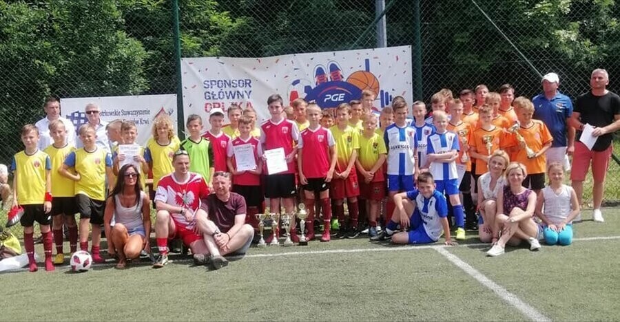 Szczerbiec Wolbórz z Pucharem Marszałka Województwa Łódzkiego