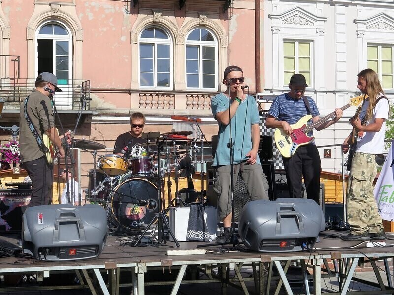 Zagrali by pomóc Czarkowi