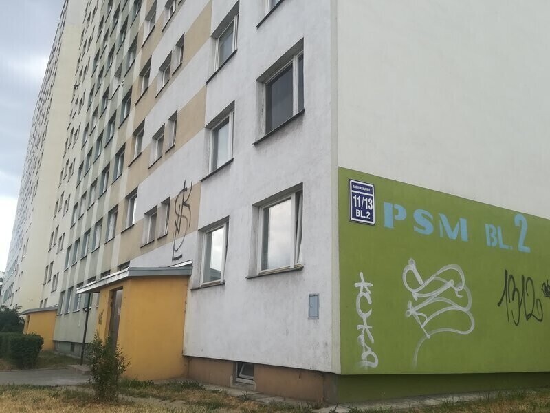 Uporczywi lokatorzy w jednym z piotrkowskich bloków