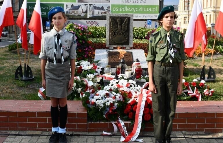 Piotrków oddał hołd powstańcom