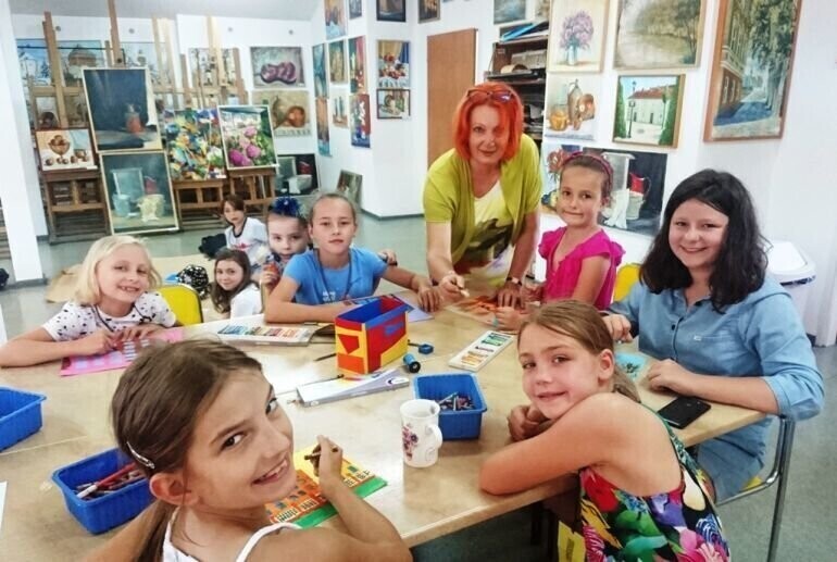 Warsztaty wycieczki filmy... Wakacje z MOK-iem na półmetku